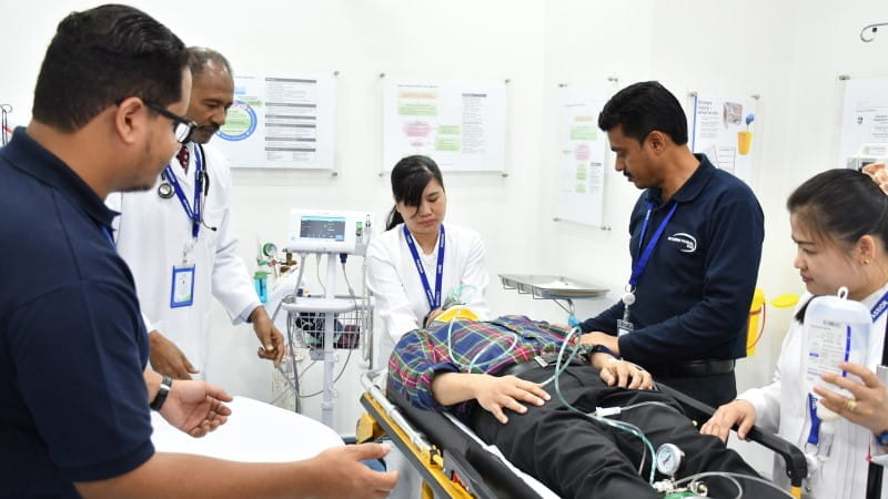 patient in Burj Al Shifa clinic